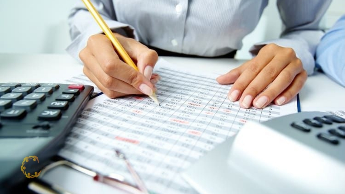 Vợ chồng làm giám đốc 2 công ty có giao dịch có phải kê khai giao dịch liên kết